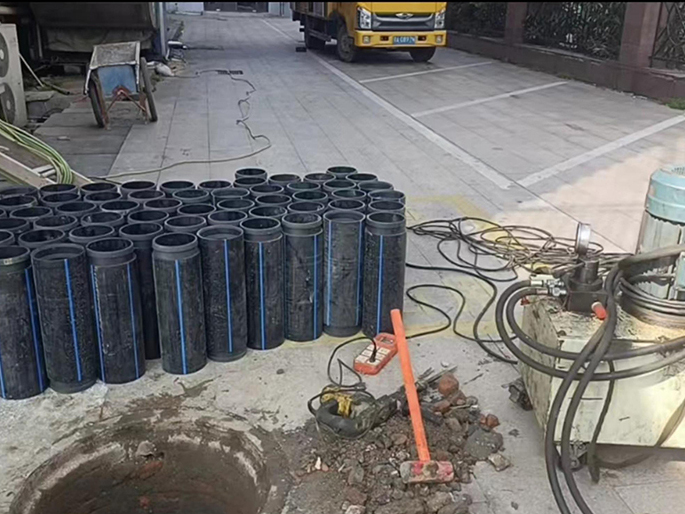 前锋PE置换管厂家 DN315置换管 非开挖管短管置换